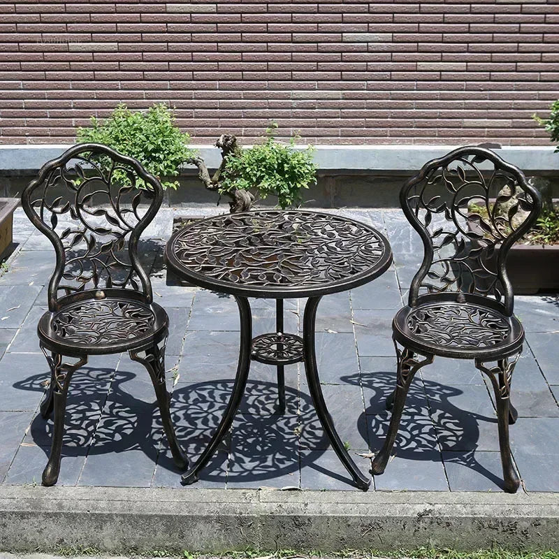 Italian Waterproof Iron Garden Furniture Sets Cast Aluminum Sun-Proof Courtyard Villa Outdoor Table and Chair Set