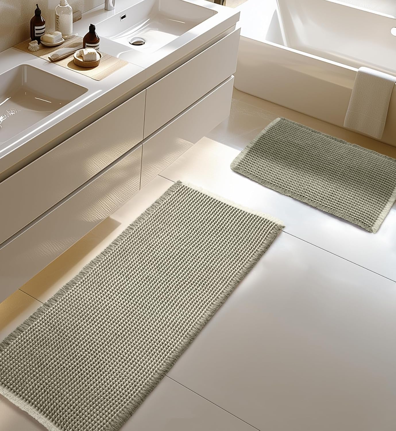 Large Waffle Bath Mat Set, Non Slip Bathroom Mat Set, Ultra Absorbent Bath Mats for Bathroom Decor, Extra Soft Floor Bathroom Rugs Sets 2 Piece, Green&White Washable Mats(51×119Cm &41×61Cm)