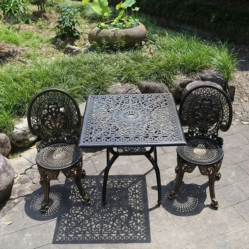 Italian Waterproof Iron Garden Furniture Sets Cast Aluminum Sun-Proof Courtyard Villa Outdoor Table and Chair Set