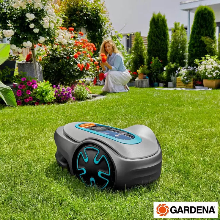 Gardena Sileno Minimo Robotic Lawn Mower with Charging Station – 250m²