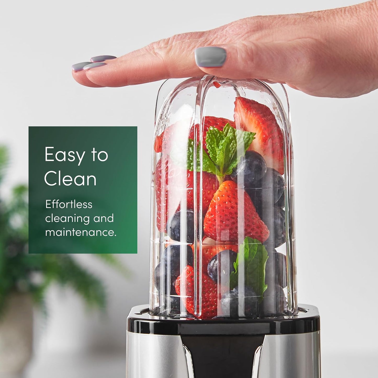 Blender, Juicer, Grinder | 4-In-1 Multi-Functional Personal Blender & Smoothie Maker| 2 Speed Settings and Pulse Function for Crushing Ice| for Smoothies, Protein Shakes and More 550W