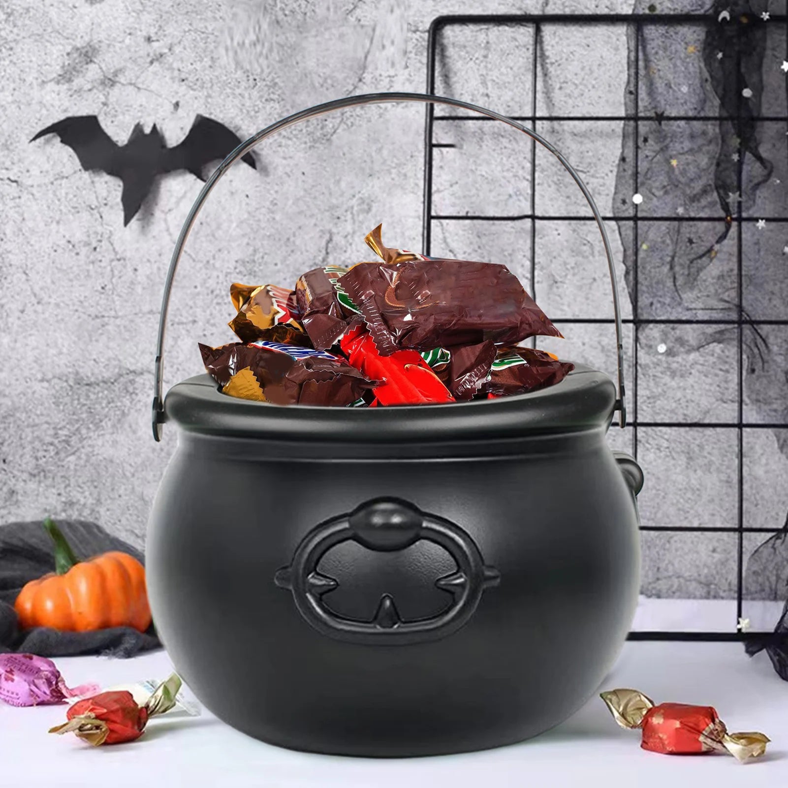 Halloween Candy Bowl Decorations Black Plastic Cauldron Bowls with Iron Rack, Halloween Party Decorations Candy Bucket